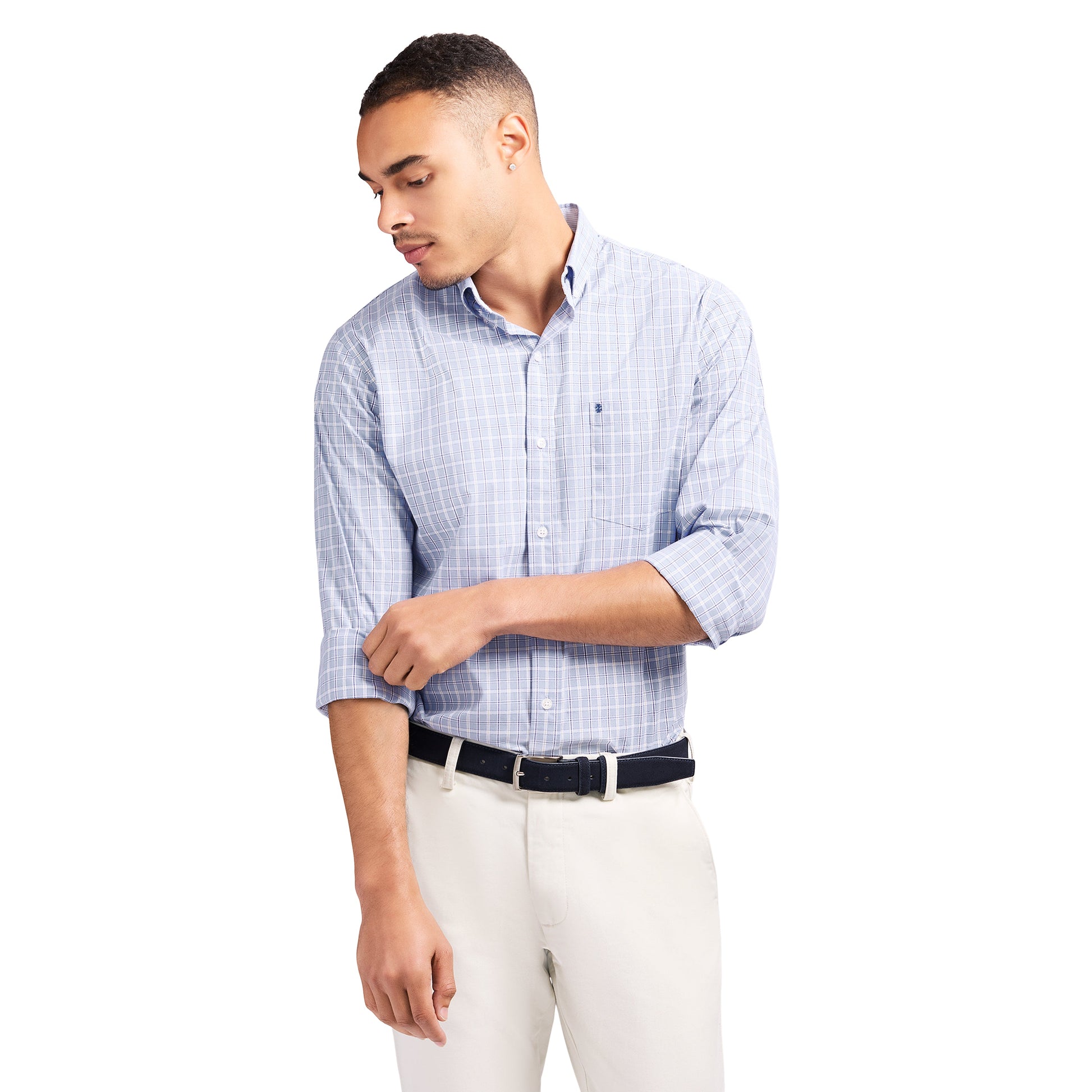 Izod PERFORMANCE COMFORT L/S PLAID BUTTON-DOWN SHIRT - CHAMBRAY BLUE